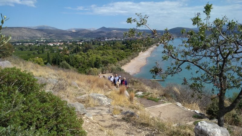 Άποψη της παραλίας του Δρεπάνου από την ακρόπολη.