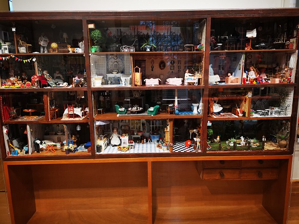 Μουσείο Μπενάκη Παιχνιδιών - το κουκλόσπιτο De Gaullle